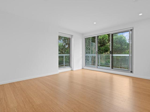102/1215 Centre Road Oakleigh South, VIC 3167