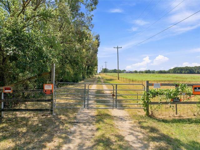 102145 N 3710 Road
