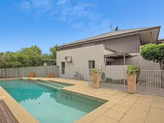10/215 Benowa Road, Benowa, QLD 4217