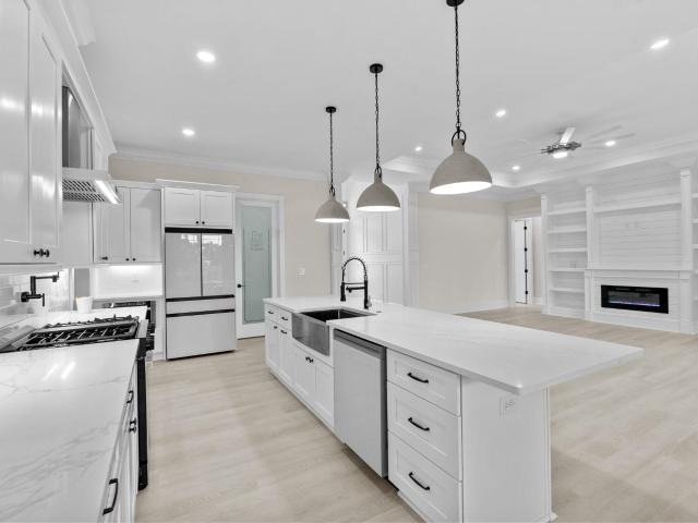 1021 Muscovy Pl