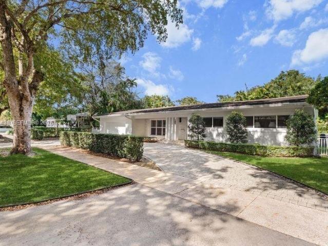 1021 Matanzas Ave, 3 beds, 2 full baths