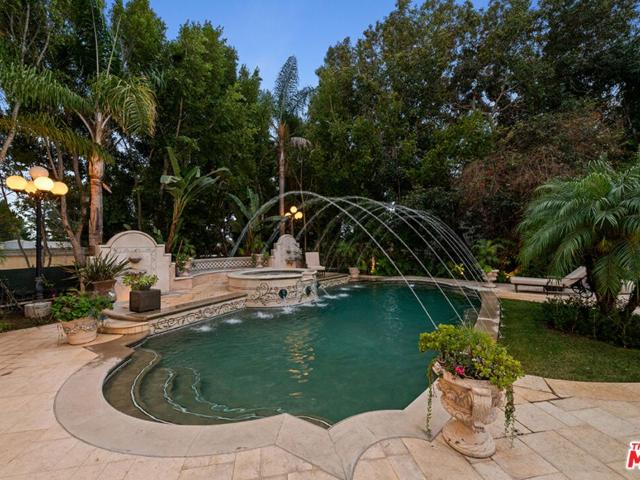 1021 N Crescent Dr, Beverly Hills, US, CA