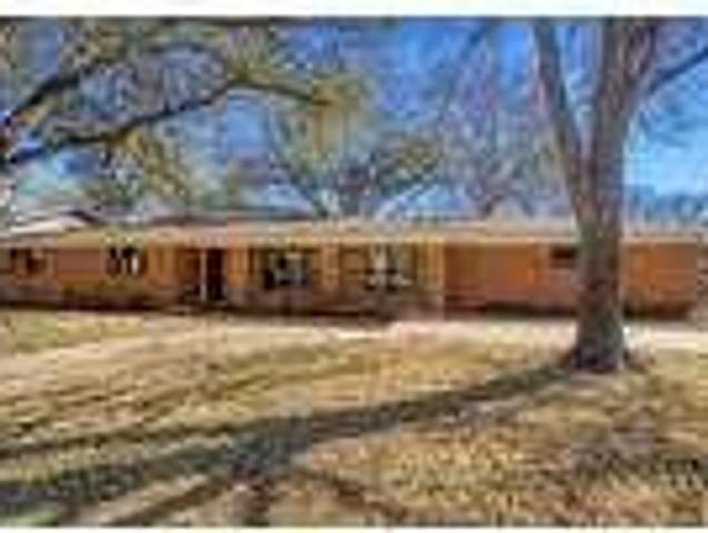 1021 N Meyer Street Sealy Texas 77474