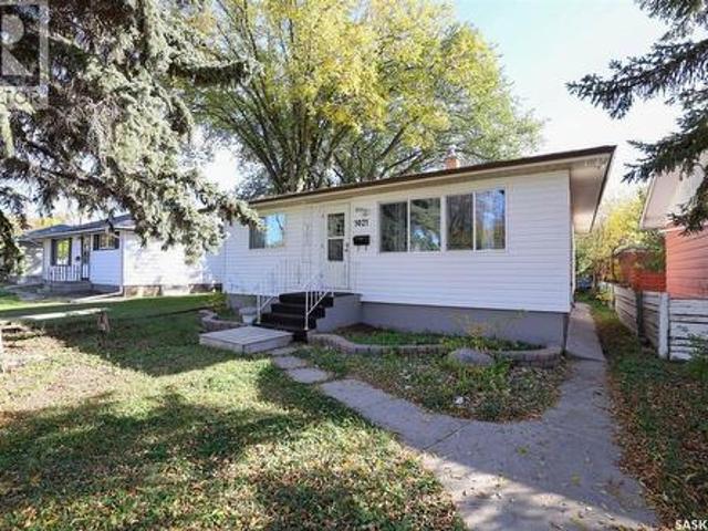 1021 Campbell Street, Regina, SK, S4T 5P5 house for sale | Listing ID SK050588 | Royal LePage
