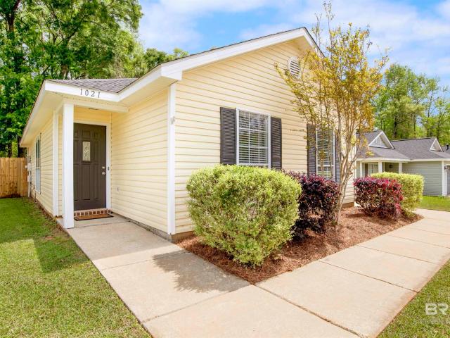 1021 E Hamilton Bridges Drive