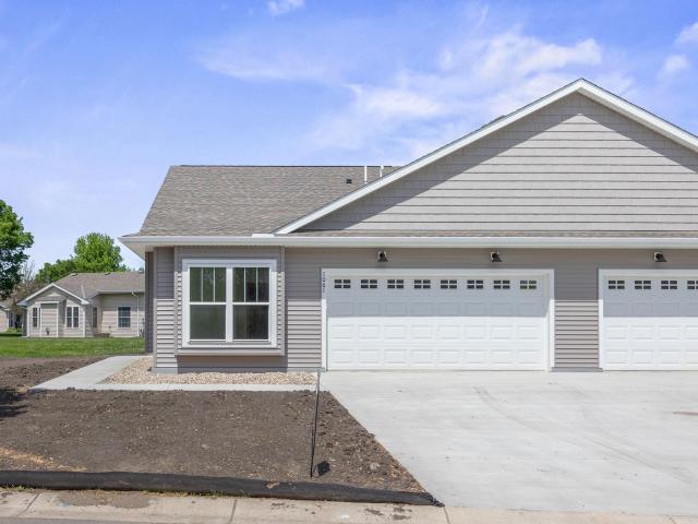 1021 Golf Course Road NW