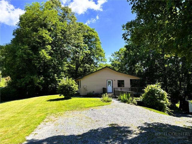 10221 NC Highway 105 S