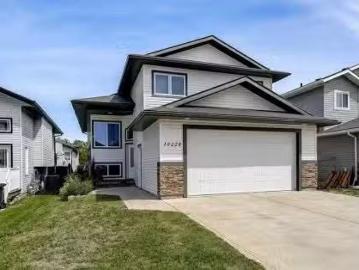 10228 94 Street, interactionsmith, AB, T0H 3C0 house for sal.