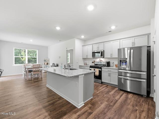 1022 Minnette Circle