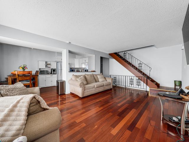 1022 Inverrary Lane