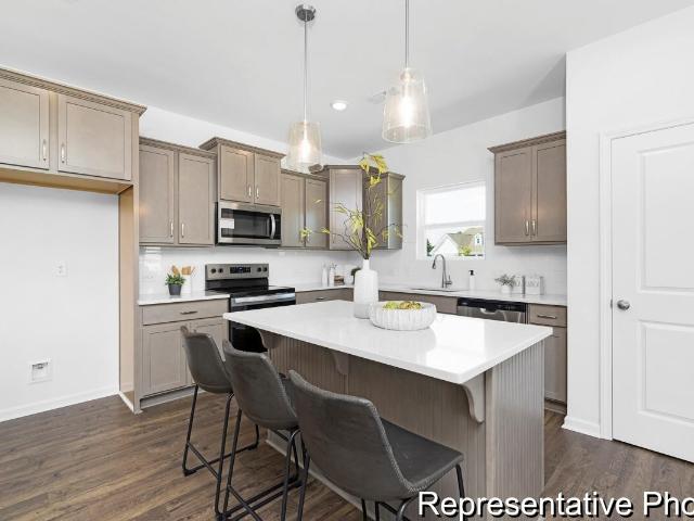 1022 Toland Drive 40