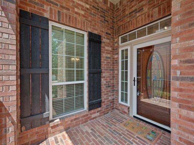 10233 Chestnut Ridge Rd
