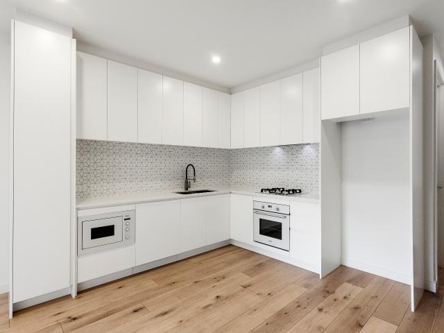 102/323 Neerim Road, Carnegie, VIC 3163 Apartment for Rent Ray White Carnegie
