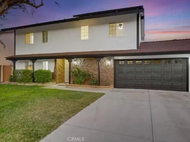 10232 HIALEAH DR, CYPRESS, CA 90630