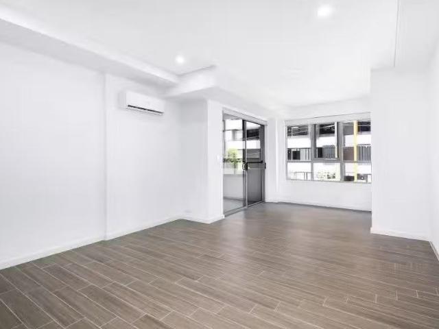 102/35 Smallwood Avenue, HOMEBUSH Apartment for rent Listed b.