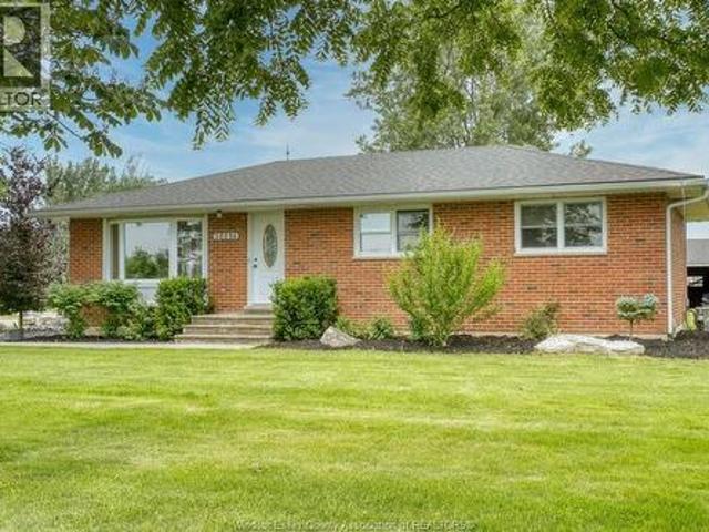 10236 County Rd 11, Amherstburg, ON, N0R 1J0 house for sale | Listing ID 26017 | Royal LePage