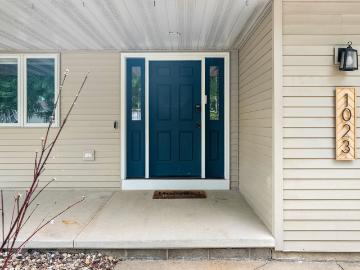 1023 w ridgeview drive