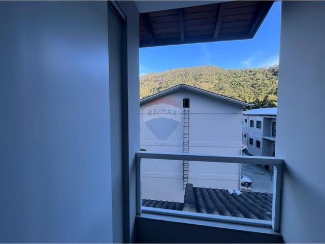 102.00 M² Triplex Alugar, 3 Dormitórios localizado em Quarteirão Brasileiro, Petrópolis, Rio de Janeiro, 25680502 | Brasil