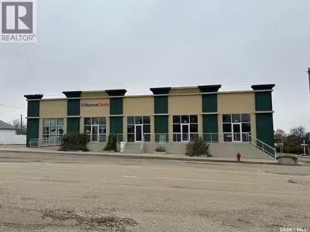 102 124 Main Street, Lafleche, SK, S0H 2K0 commercial for sa.