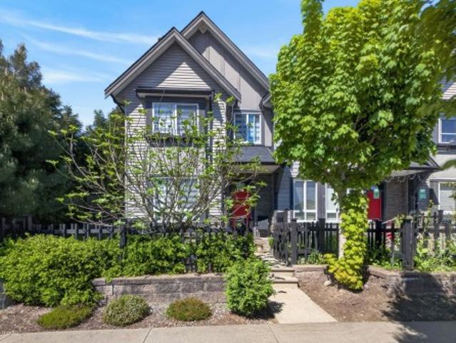 102 1455 Avenue, Surrey, BC, V3S 2A8 townhouse for sale | Listing ID R3121 | Royal LePage