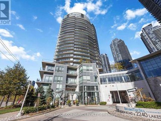 102 15 Legion Road, Toronto, ON, M8V 0A9 townhouse for sale | Listing ID W13103 | Royal LePage