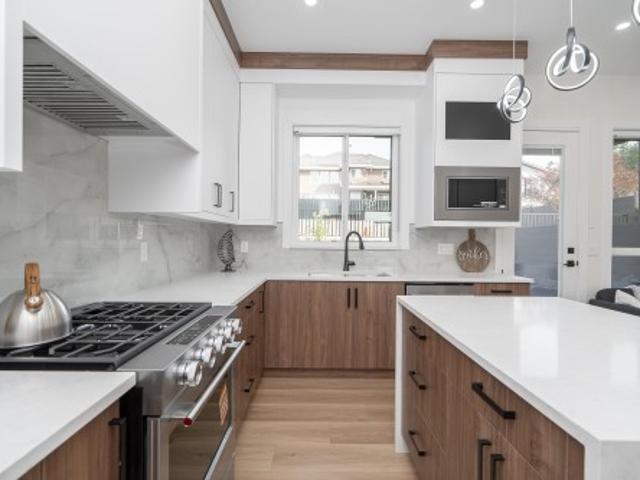 102 1 Dansey Avenue, Coquitlam, BC, V3K 3H5 duplex for sale | Listing ID R3172 | Royal LePage
