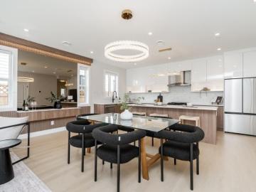 House for sale in Greater Vancouver - Fireplace
