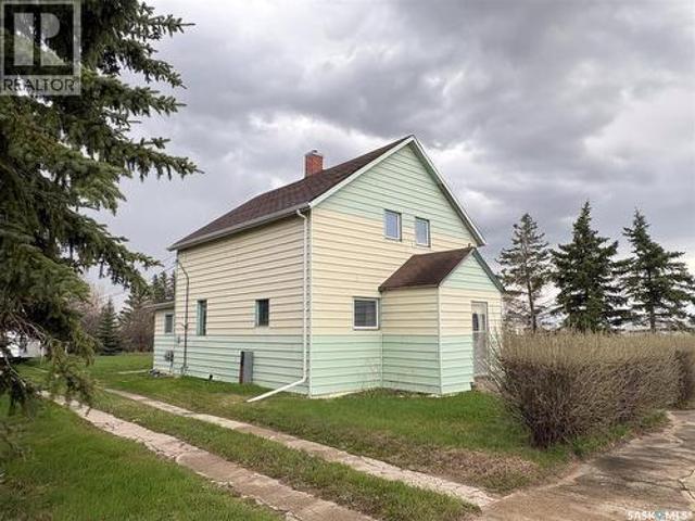 102 1 Nd Avenue, Meacham, SK, S0K 2V0 house for sale | Listing ID SK036905 | Royal LePage