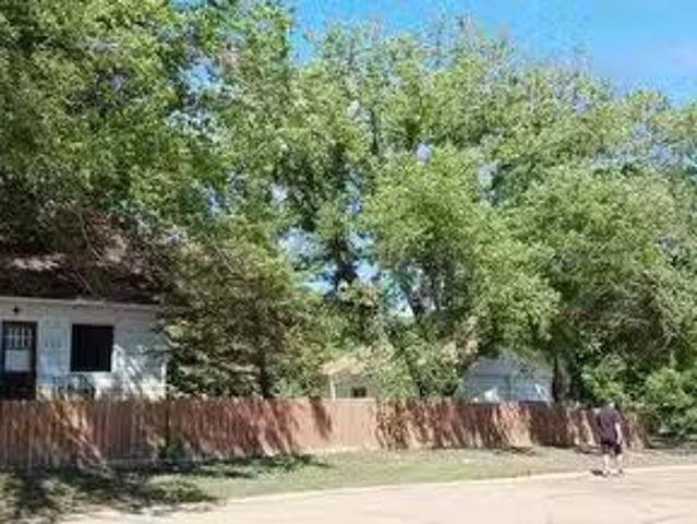 102 1St Avenue E, Coronach, SK, S0H 0Z0 house for sale List.