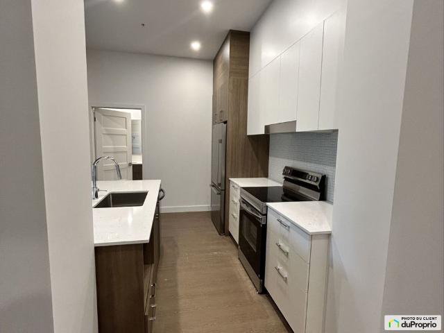 102 200, boul. Harwood, Vaudreuil Dorion à louer