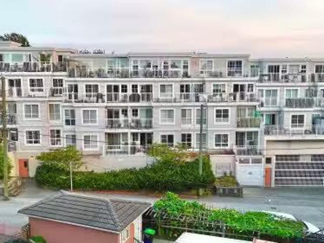 102 2973 Kingsway, Vancouver, BC, V5R 5J4 Single Family Prop.
