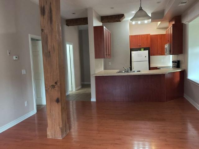 102 470 St Andrew Street E, Centre Wellington