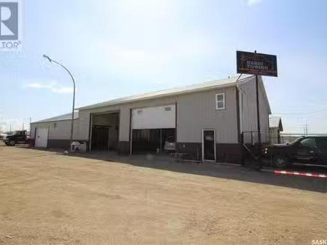 102 5Th Avenue W, Battleford, SK, S0M 0E0 commercial for sal.