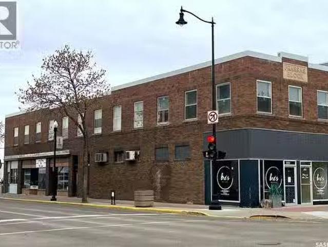 102 Central Avenue N, Swift Current, SK, S9H 0L1 commercial.