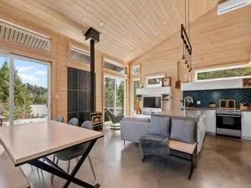 102 Ch. Du Lac Kri, Saint Donat, QC, J0T 2C0 house for sale.