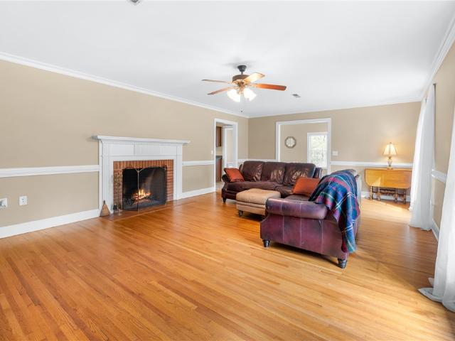 102 Cherokee Road