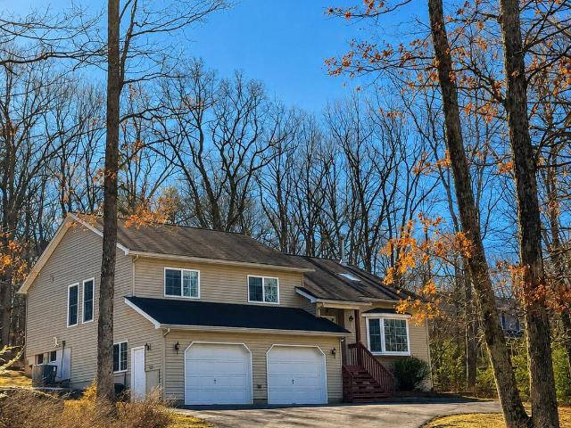 102 Crescent Lake Cove Court