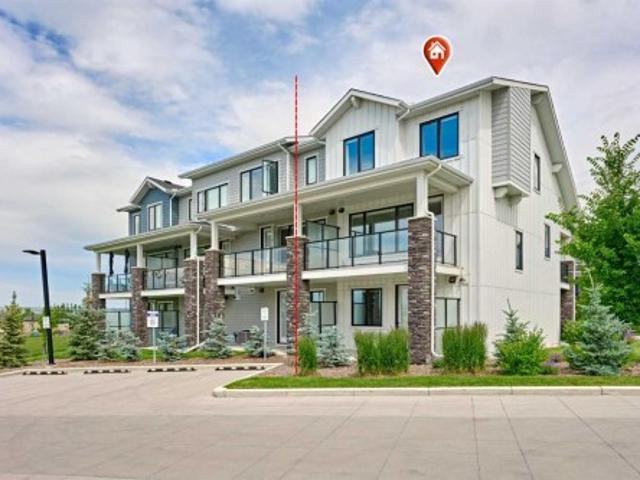 102 Crestridge Common Sw, Calgary, AB, T3B 6J5 townhouse for sale | Listing ID A2352 | Royal LePage