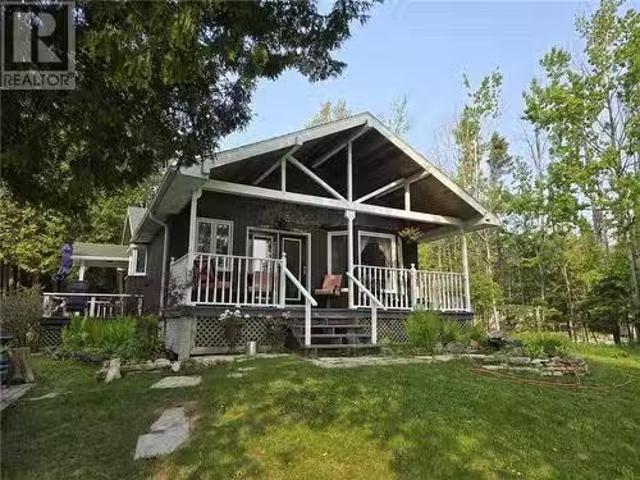 102 A Water St, South Bay Mouth, ON, P0P 1Z0 house for sale.