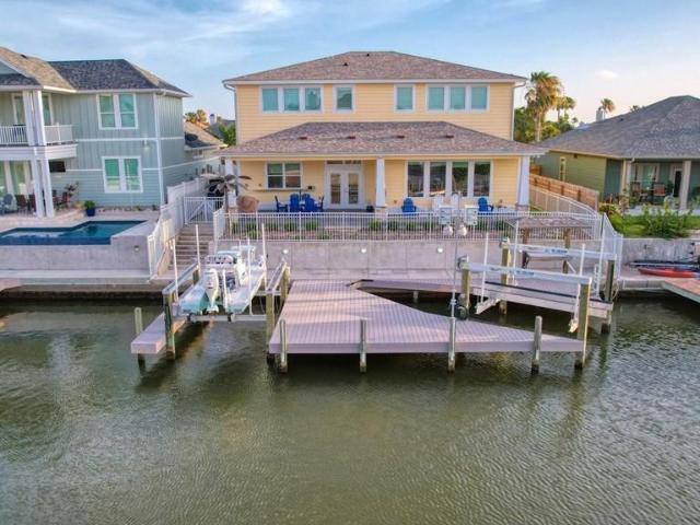 102 Angelfish Court