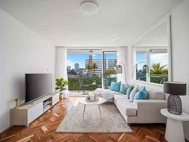 10/2 Annandale Street, Darling Point, NSW 2027
