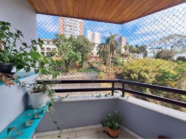 102 Área Útil Apartamento Alugar, 3 Dormitórios localizado em Rua Barão de Cataguases, 420, Santa Helena, Juiz de Fora, Minas Gerais, 36015370 | Brasil