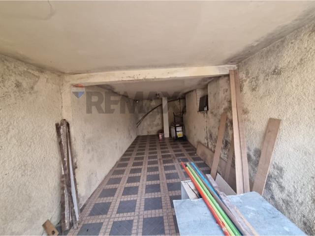 102 Área Útil Casa Alugar, 2 Dormitórios localizado em rua padre anchieta, 102, São Mateus, Juiz de Fora, Minas Gerais, 36016440 | Brasil