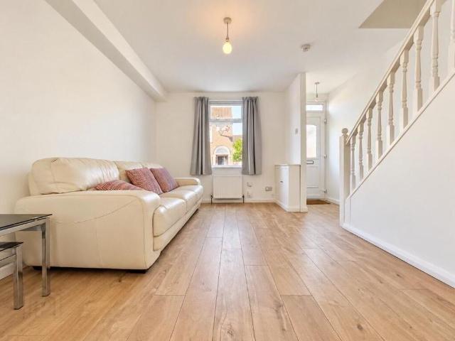 102 Benburb Street, Belfast, BT12 6JJ