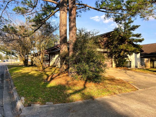 102 Briar Ridge Drive
