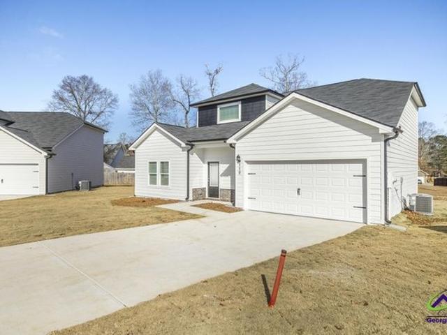 102 Bulloch Ct, Byron, GA 31008