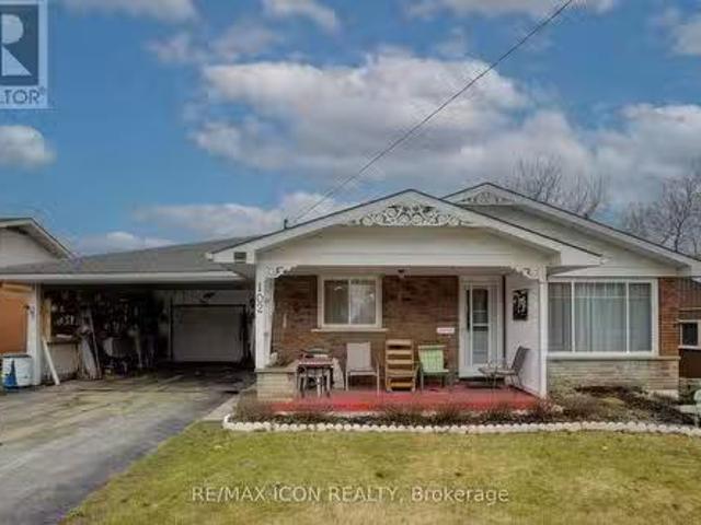 102 Byeland Drive, Wellington North, ON, N0G 2L2 house for s.