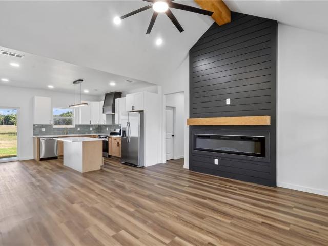 102 Goodknight Ranch Road