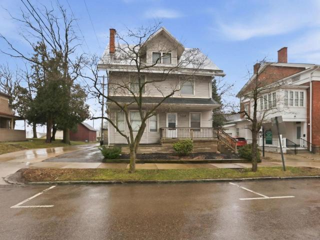 102 E Gambier Street