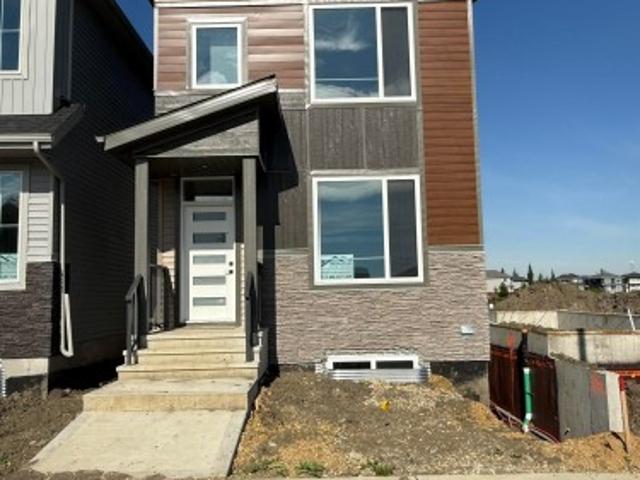102 Elliott Wynd, Fort Saskatchewan, AB, T8L 1R8 house for sale | Listing ID E4508 | Royal LePage